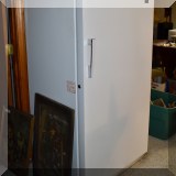 N03. Refrigerator,